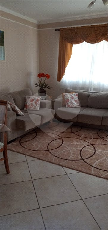 Casa a venda no Parque Fehr.