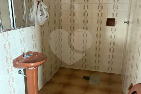 Duas casas no mesmo terreno – versatilidade e espaço no Jardim Cruzeiro do Sul