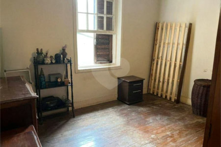 Sobrado à venda com 66m² - Belém
