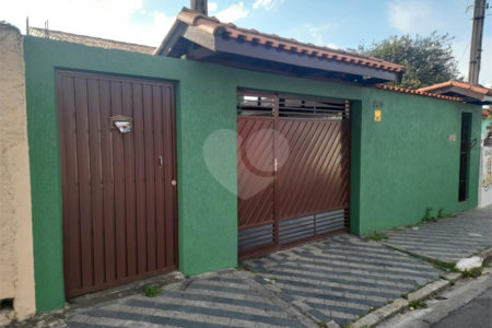 Casa à venda em Suzano.