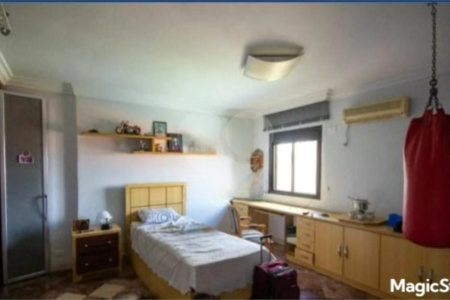 Apartamento 580m², 4 quatos, sendo 4 suítes, 5 vagas de garagem, à venda no Bosque da Saúde