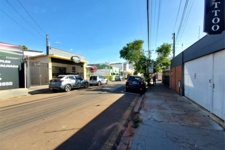 Casa residencial com ponto comercial a venda no Centro