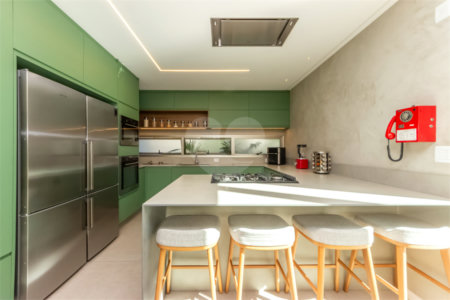 Casa à venda com 3 suítes no condomínio Lazuli, São Paulo - SP