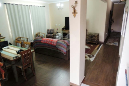 Apartamento com 140m², 3 quartos e 1 vaga