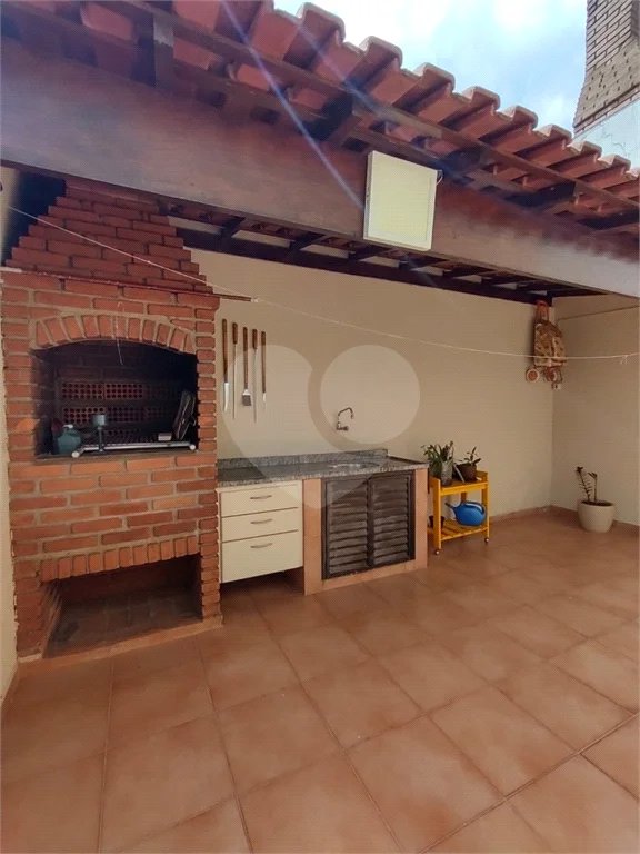 Linda casa à venda no bairro Santa Maria em São Caetano do Sul, 257 m², 3 quartos (1 suíte) e 6 vagas de garagem