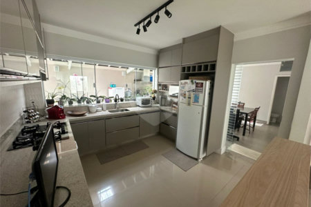 Casa à venda com 3 quartos, Sendo 1 suíte, em Vila Boa Vista, São Carlos, SP