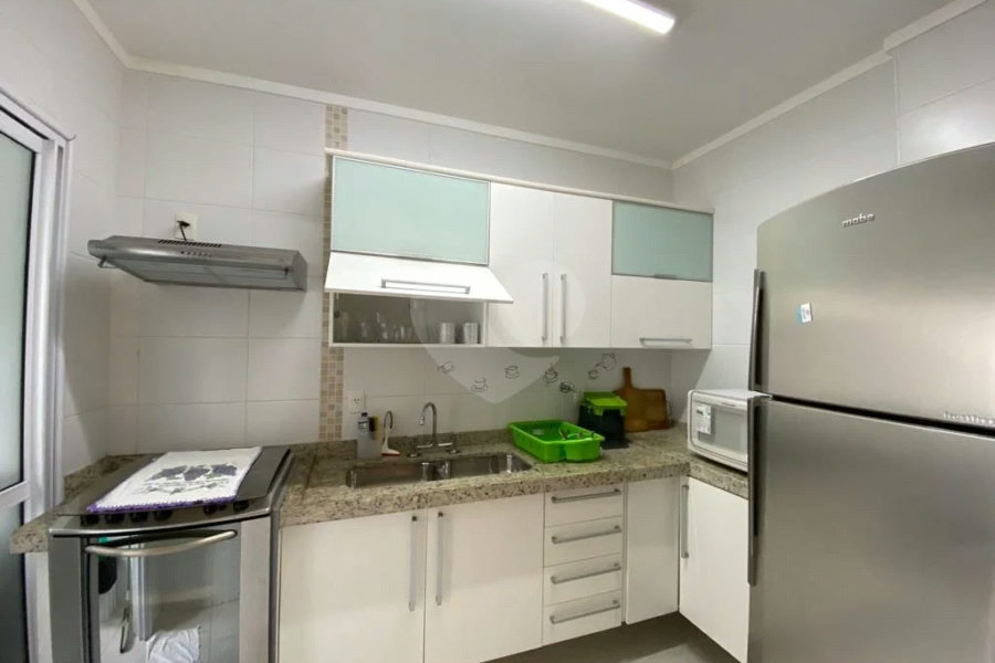 Apartamento à venda com 3 quartos, sendo 1 suíte, em Riviera de São Lourenço, Bertioga, SP
