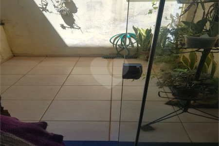 Sobrado à Venda no Parque Fehr – 3 Dormitórios e Área Gourmet em Rua Tranquila