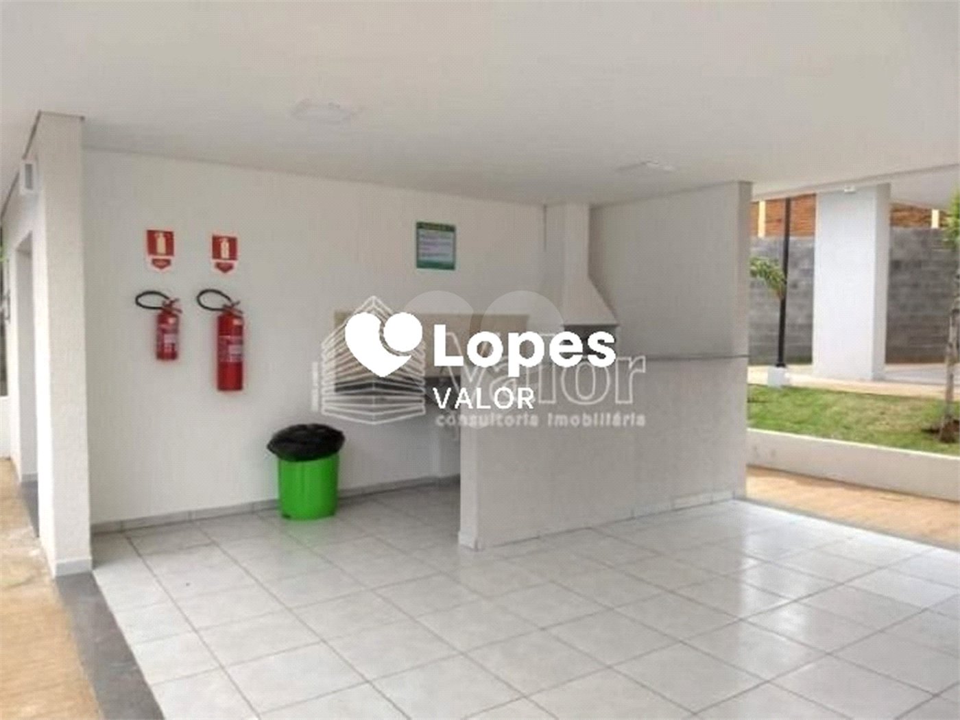 Apartamento no Condomínio Parque dos Manacás