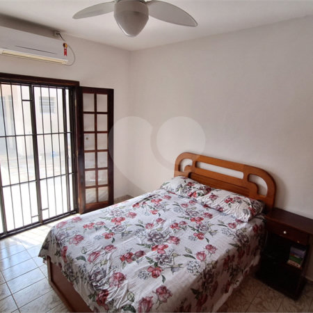 Casa térrea á venda - Peruíbe