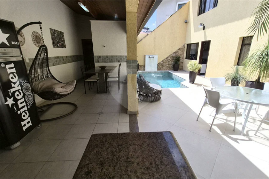 Sobrado venda Jardim França 3 suítes piscina espaço gourmet quintal escritório 5 vagas