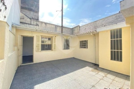 Casa com 224m², 3 dormitórios, 4 vagas, à venda na Vila Ema.