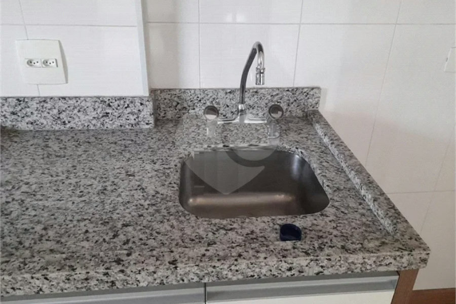 APARTAMENTO DE 44,5 M² COM 01 DORMITÓRIO E COZINHA COM ARMÁRIOS, VARANDA GOURMET E VAGA PARA LOCAÇÃO EM SANTANA