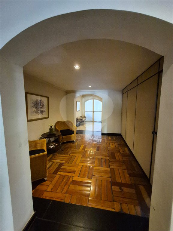 Apartamento para venda em Moema com 2 quartos, sendo 1 suíte, 1 vaga, 62 m²