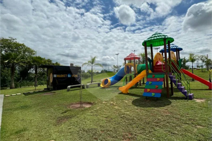 Casa térrea com 3 suítes á venda no Damha 2 de Piracicaba - SP.