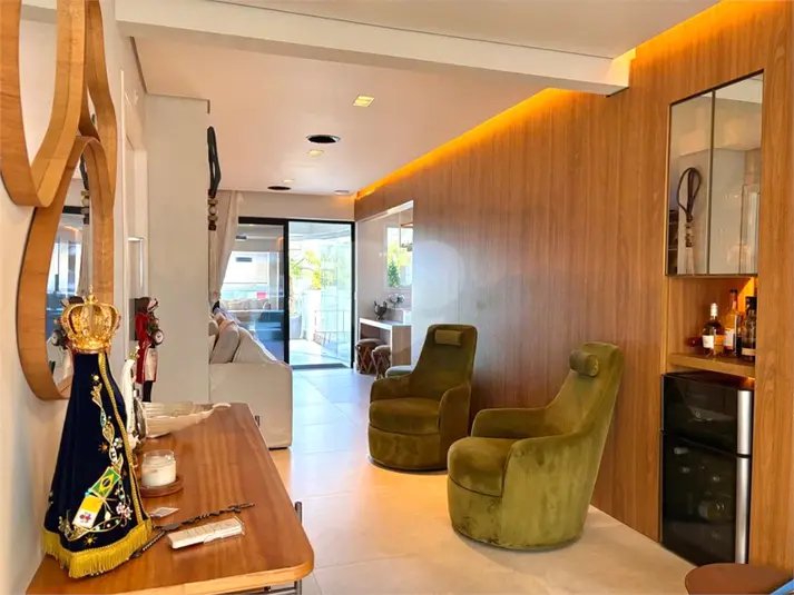 Cobertura à venda com 4 quartos, sendo 2 suítes,  em Riviera de São Lourenço, Bertioga, SP