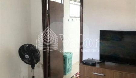 Casa à venda com 3 quartos, sendo 1 suíte, em Jardim das Torres Prolongamento, São Carlos, SP