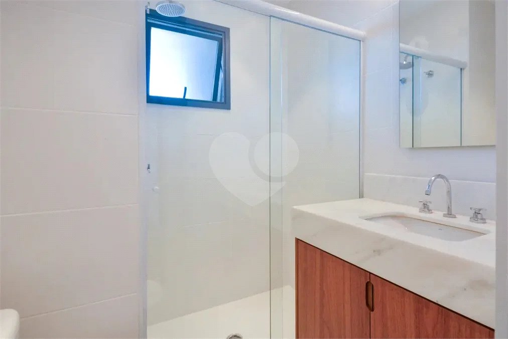 Apartamento para venda e locação em Pinheiros com 3 quartos, sendo 3 suítes, 178m²