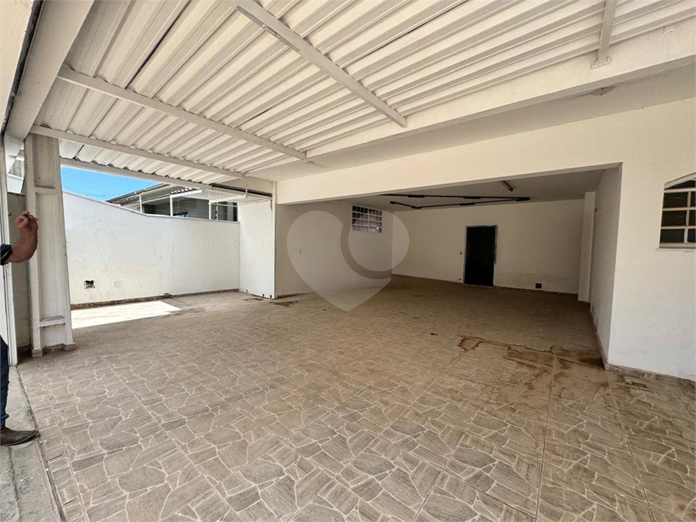 Sobrado Residencial e Comercial em Área Nobre de Piracicaba, para venda e locação.