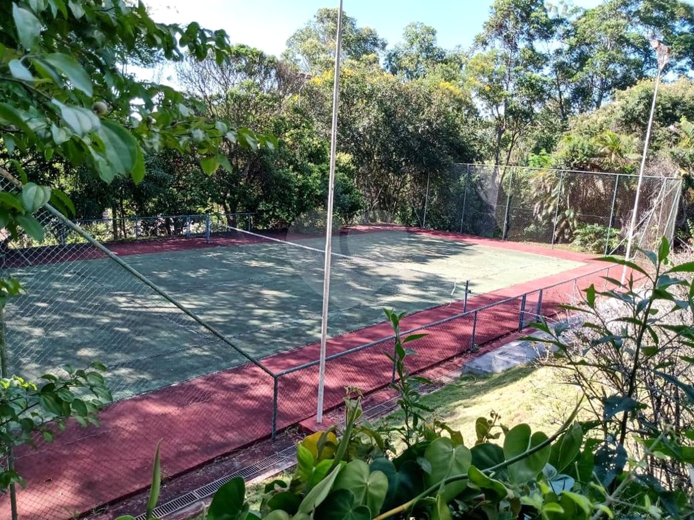 Chácara Condomínio Horto Ivan, LINDA!!! Atibaia, SP. 7.200m² A/T PORTA FECHADA