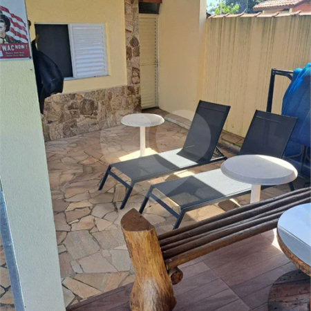 Casa Ampla com 5 Dormitórios, Piscina e Lazer Completo em Terreno de 1.260 m²