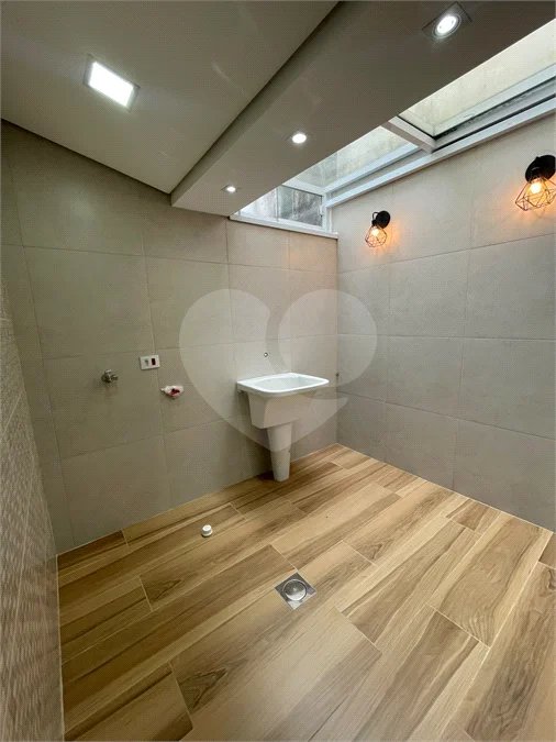 Casa para alugar com 3 quartos, sendo 1 suíte, no condomínio Florenz, Mogi das Cruzes - SP
