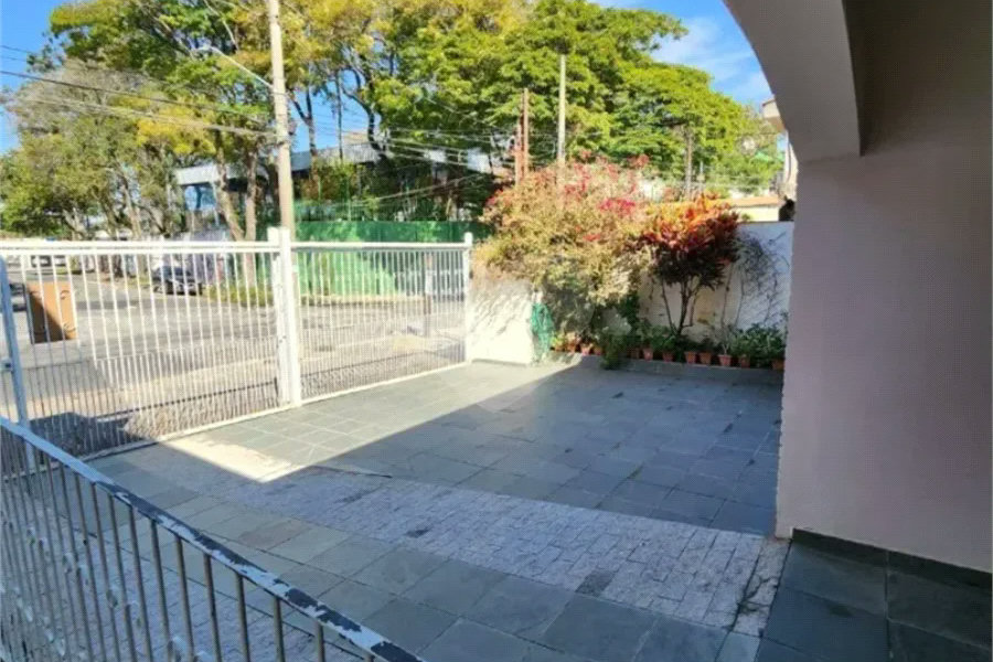 Casa Térrea com 3 Quartos à venda, 220m² - Jardim Líbano