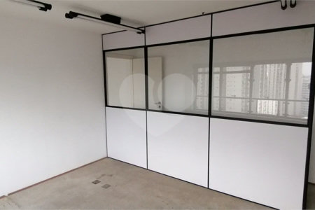 SALA COMERCIAL PARA LOCAÇÃO COM 57m2 NA VILA MARIANA/METRÔ