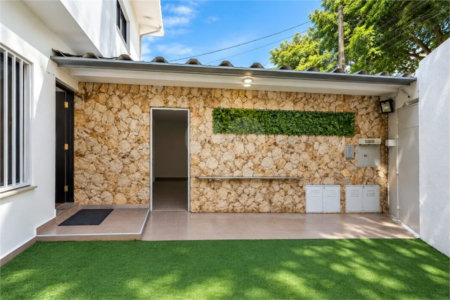 Casa á venda com 253 m² - Jardim da Saúde