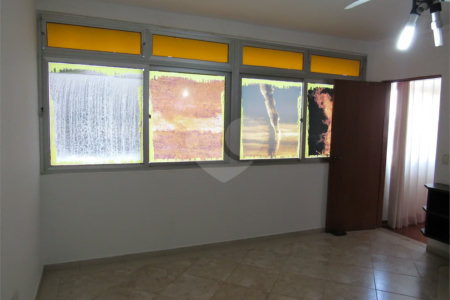 Linda Cobertura na Região de Campos Elíseos - 4 dormitórios (3 suítes). 5 Banheiros