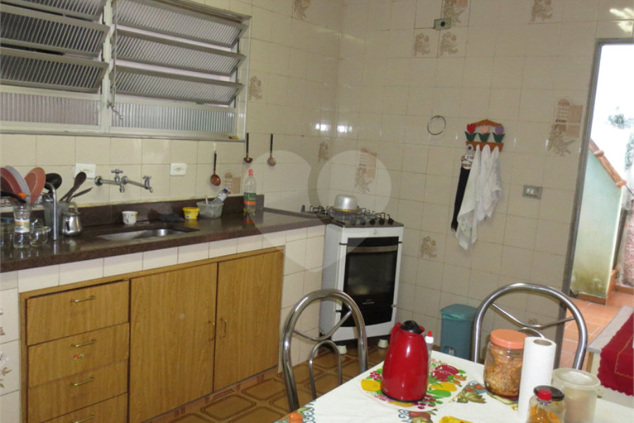 Casa Térrea p/Modernização na Chácara Inglesa - Terreno 10 x 30 - 450 m. metrô Pça da Árvore