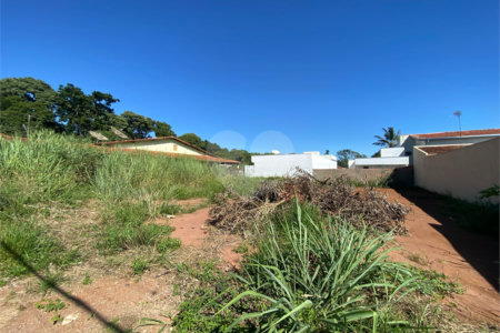 Terreno à venda no Residencial Samambaia com 250m²