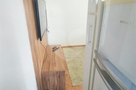 Apartamento mobiliado em Moema, - 1 quarto, sala e cozinha - 1 vaga