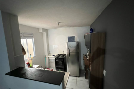 Apartamento térreo com 2 dormitórios