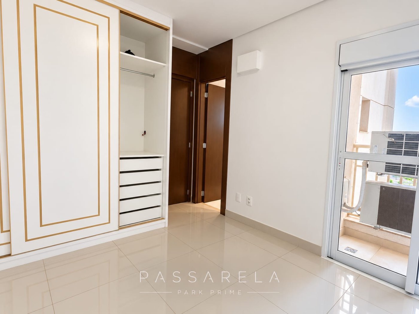 Apartamento à venda ou para alugar com 4 quartos, sendo 3 suítes, em Vivendas do Bosque, Campo Grande, MS