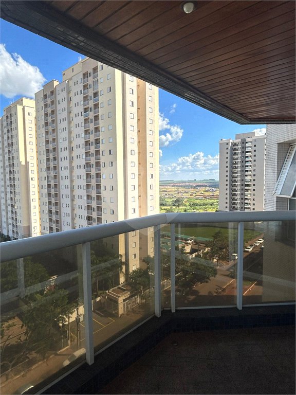 Apartamento 4 suítes Central Park Club