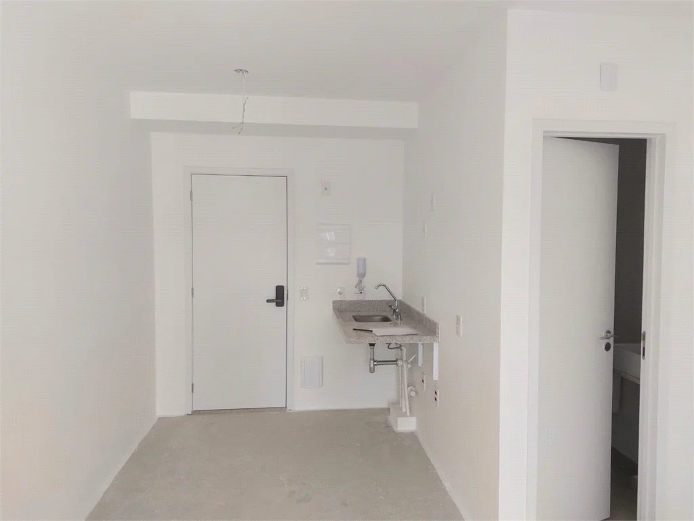 Studio moderno em Pinheiros – A poucos passos do Metrô Oscar Freire!
