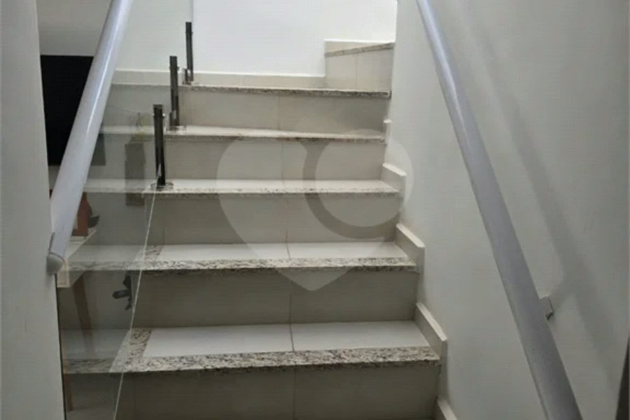 Apartamento à venda com 2 suítes em Maitinga, Bertioga, SP