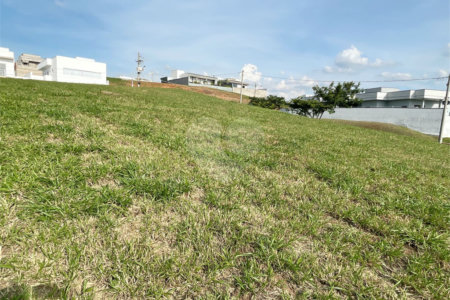 Terreno a venda no condomínio Reserva Santa Isabel Louveira