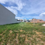 Terreno à Venda no Condomínio Villeneuve 10X24– Oportunidade Imperdível!