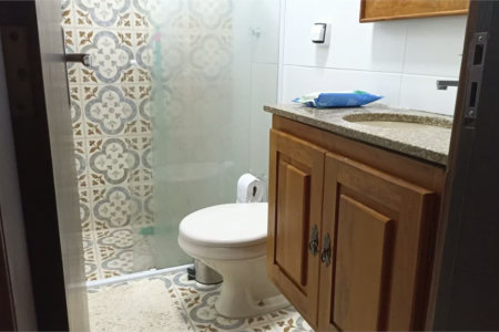 OPORTUNIDADE: SOBRADO REFORMADO NA GRANJA VIANA – AO LADO DO COLÉGIO ADVENTISTA