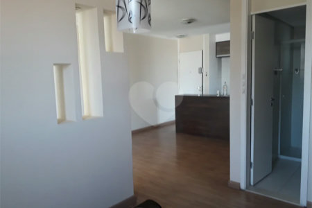 Ótimo apartamento Na rua Newton Prado no Bom Retiro