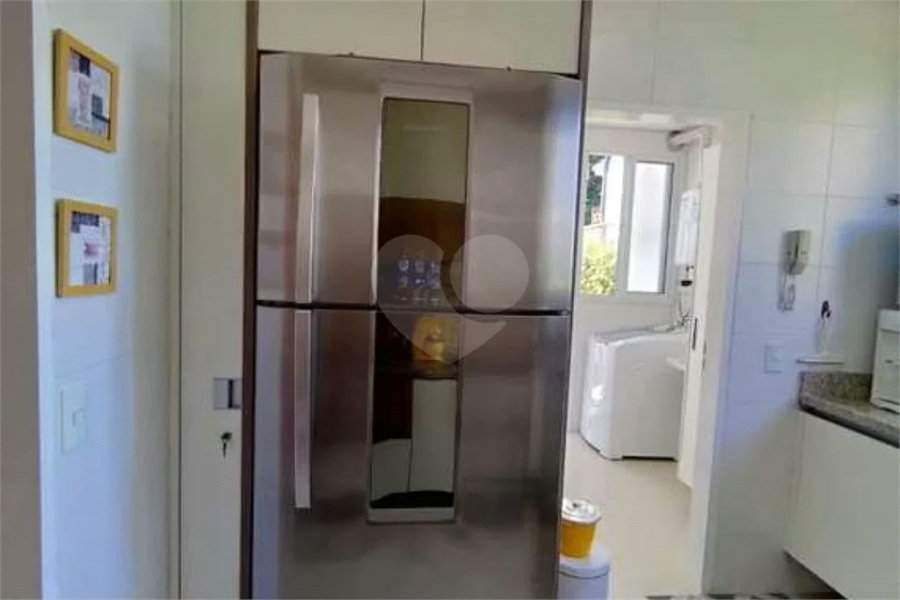 Maravilhosa Casa em Condomínio com 4 Suítes na Praia de Juquehy!!!