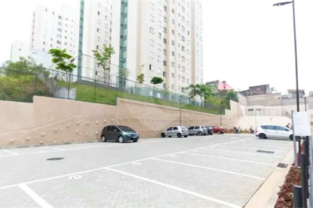 Apartamento com 50m², 2 dormitórios, 1 vaga, á venda em Itaquera.