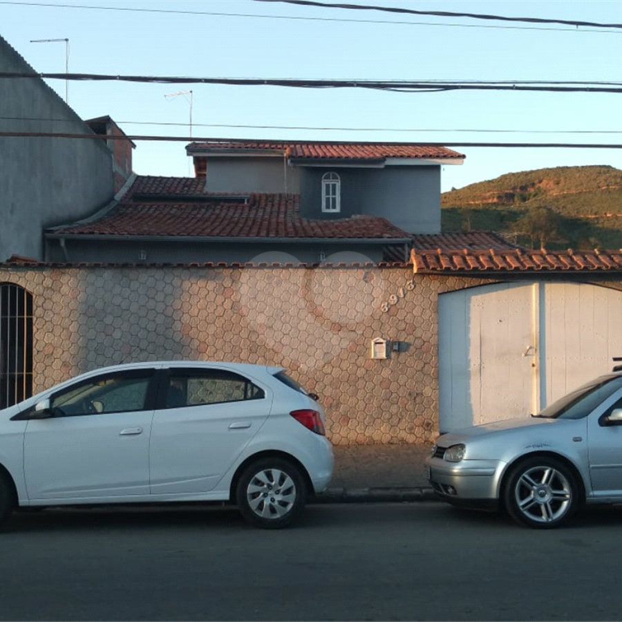 Sobrado 3 quartos 248 m² Cezar de Souza - Mogi das Cruzes SP