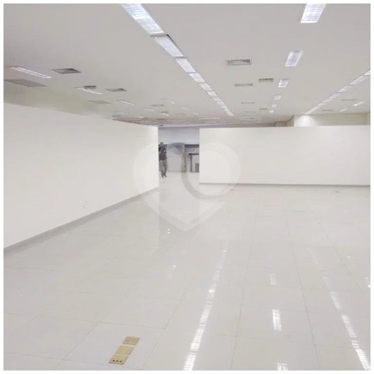 Loja com 280 m² para locação na Penha