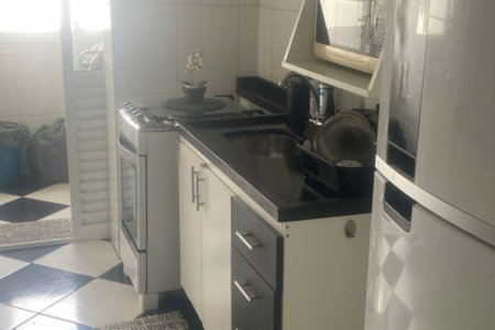 Apartamento aconchegante com 2 dormitórios, sendo 1 suíte, ao lado do Shopping Raposo!
