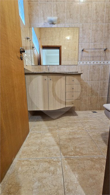 Casa Locação e Venda Condomínio Portal de Itaici 04 Dormitórios 02 suítes