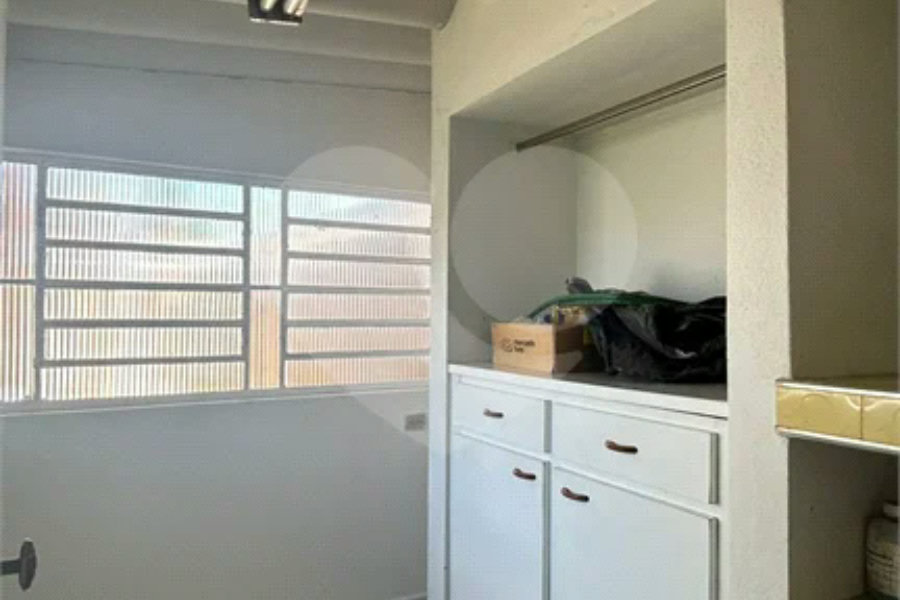 Venda Casa com 4 Dormitórios no Parque Santa Cecília