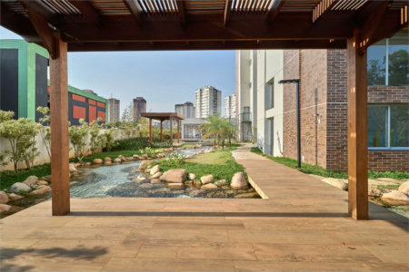 Apartamento com 155m² pronto para morar com 03 suítes e 02 vagas no Jardim Marajoara.